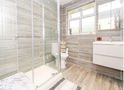 4 bed Detached Bungalow