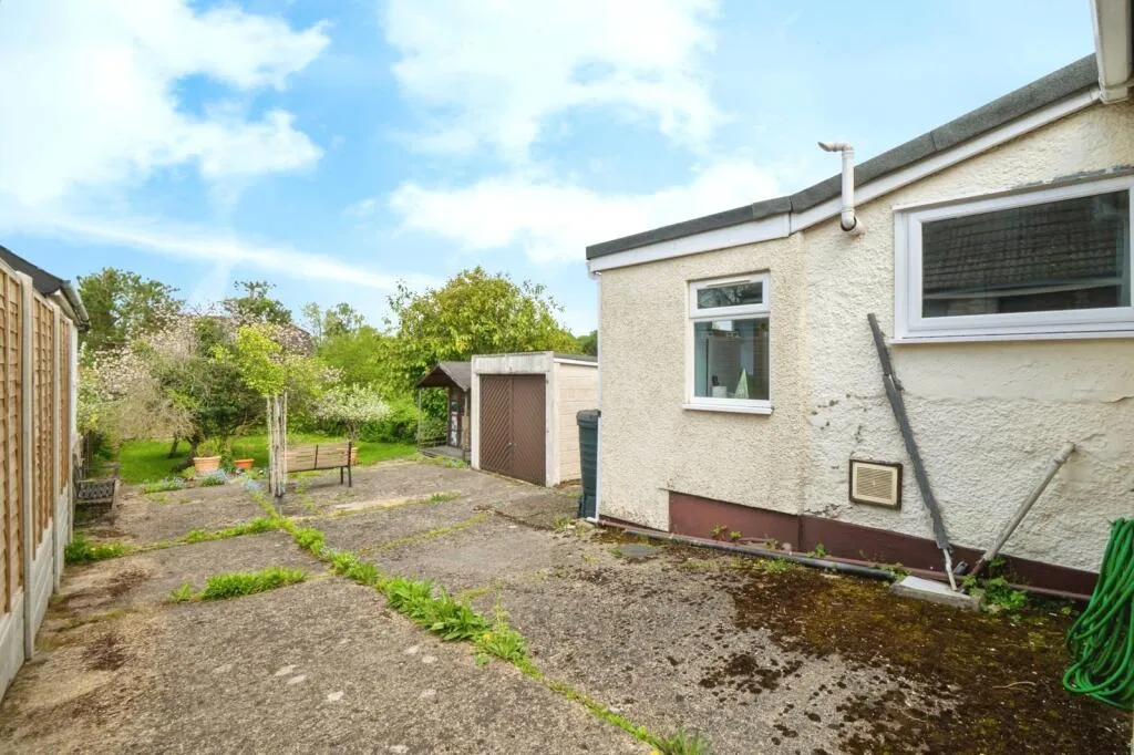 2 bed Bungalow