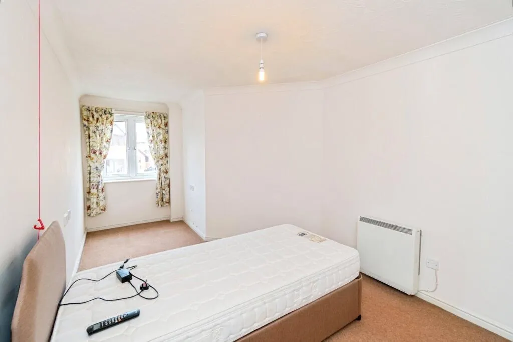 1 bed Retirement Property