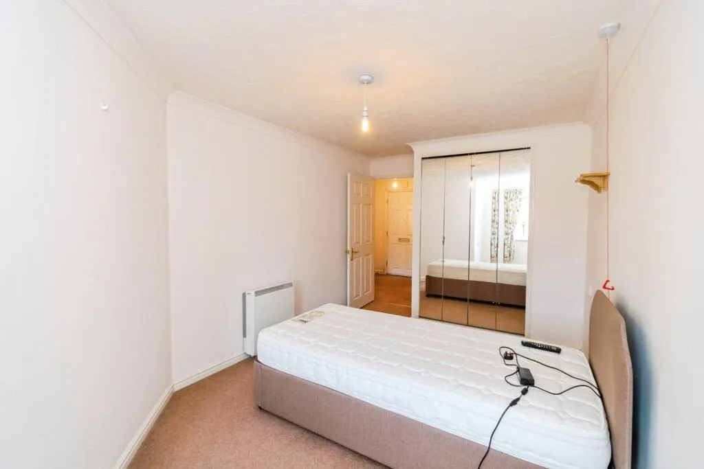 1 bed Retirement Property