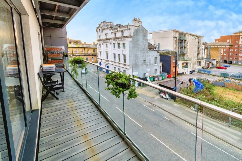 1 bed Apartment