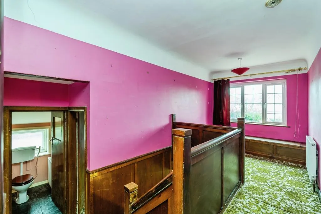5 bed Semi-Detached
