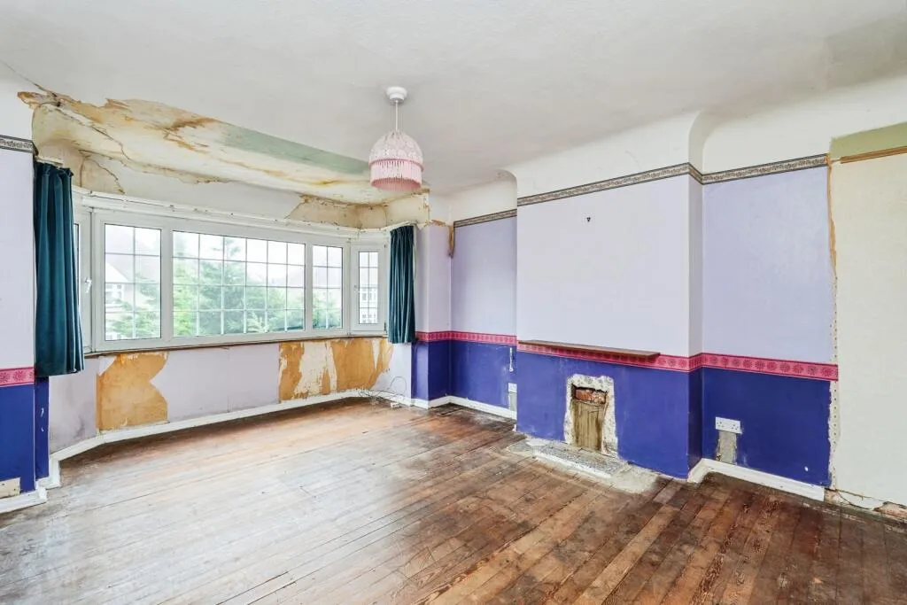 5 bed Semi-Detached