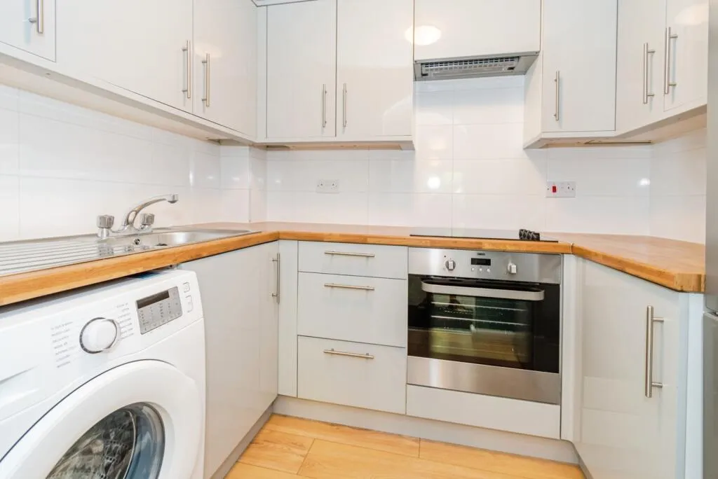 1 bed Ground Flat