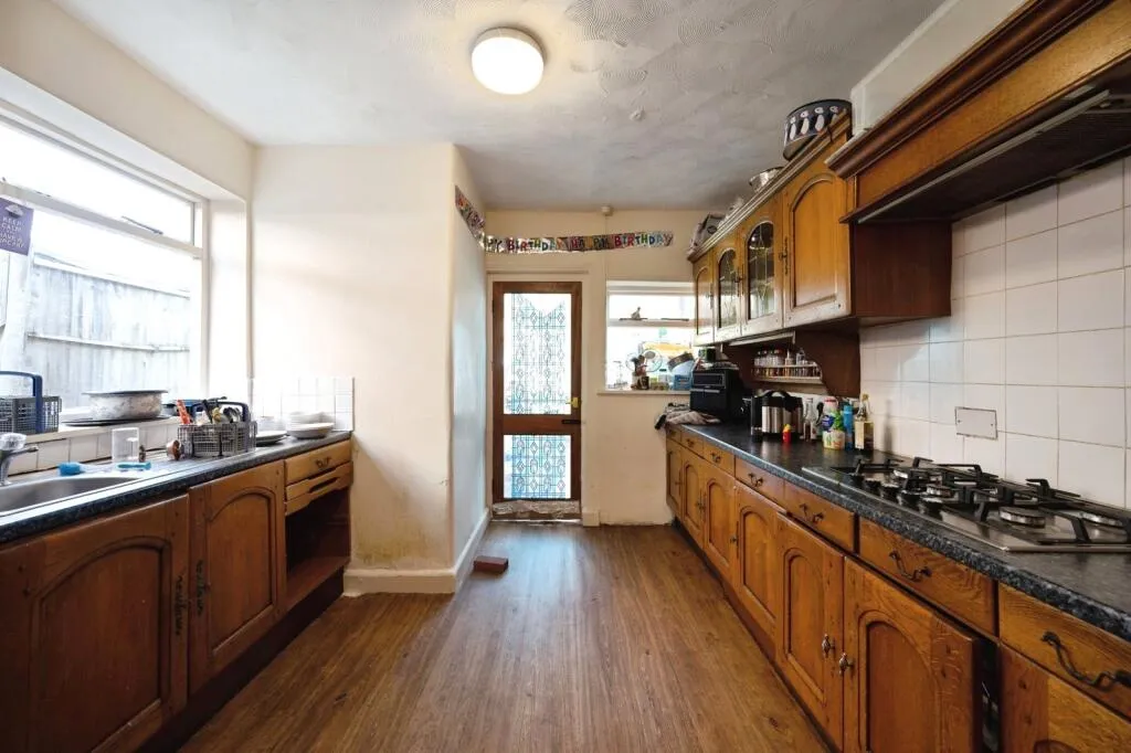 4 bed Terraced