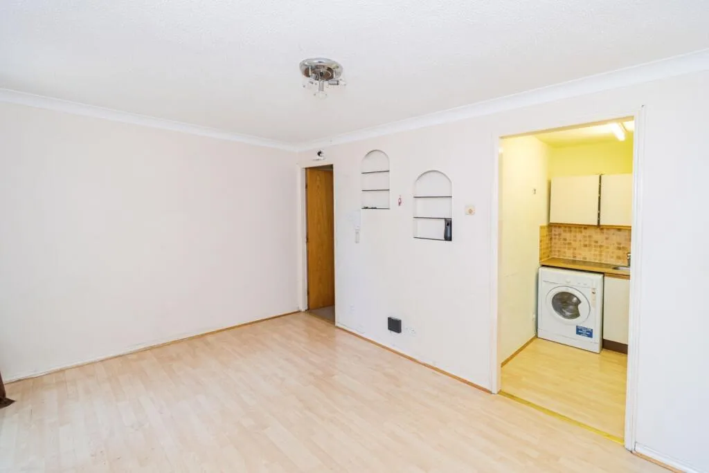 1 bed Apartment