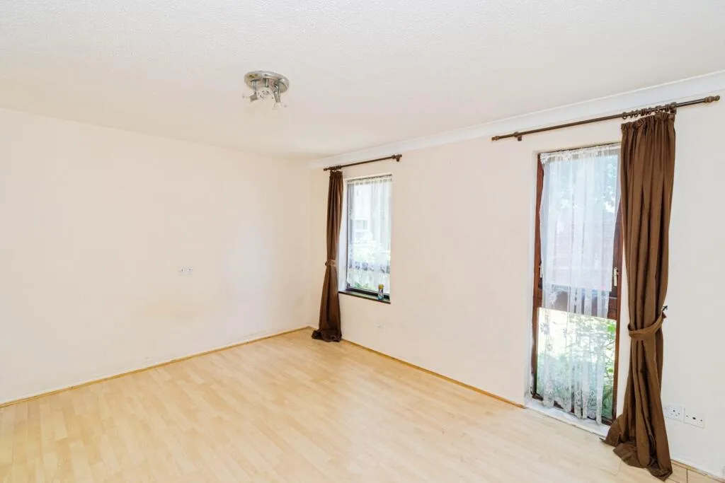 1 bed Apartment