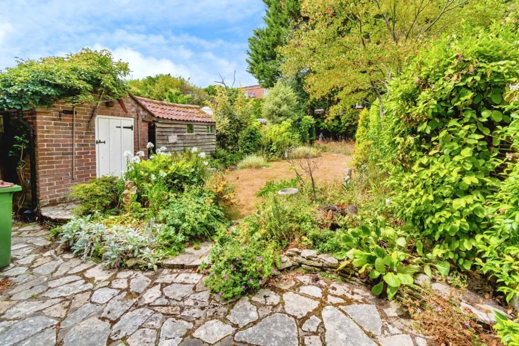 4 bed Terraced