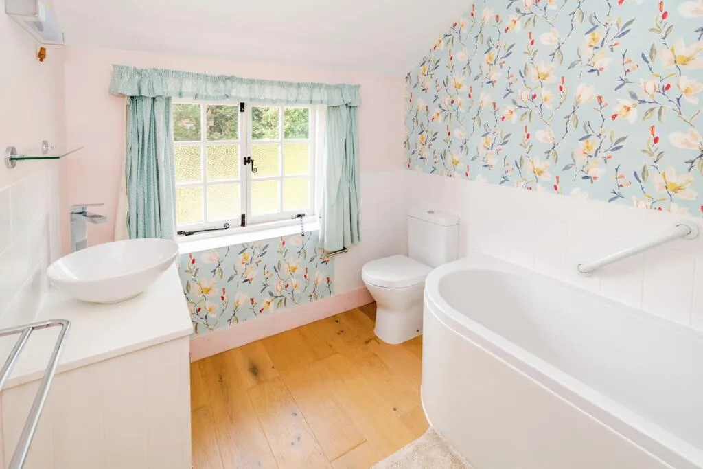 4 bed Terraced