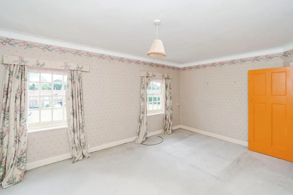 4 bed Terraced