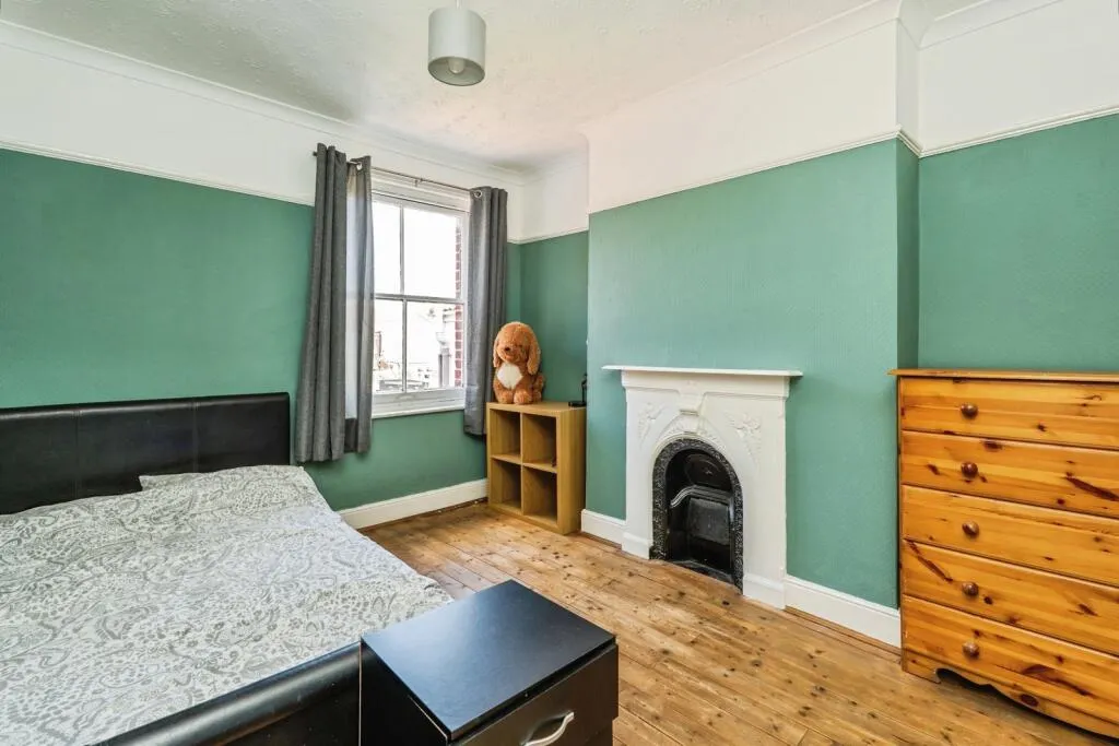 2 bed Terraced