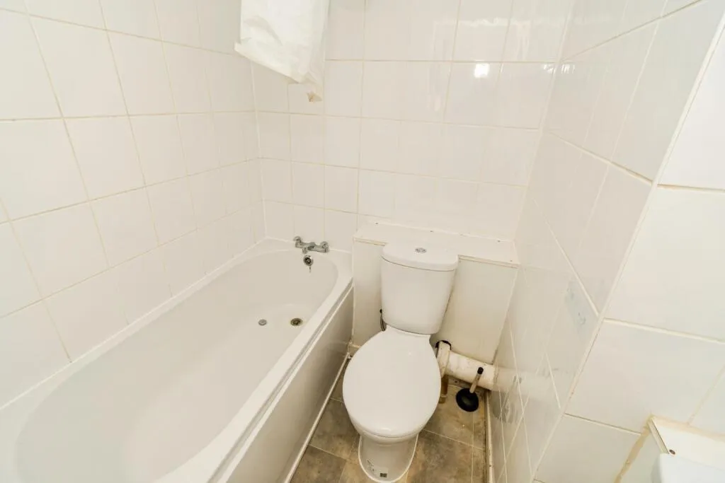 1 bed Ground Flat