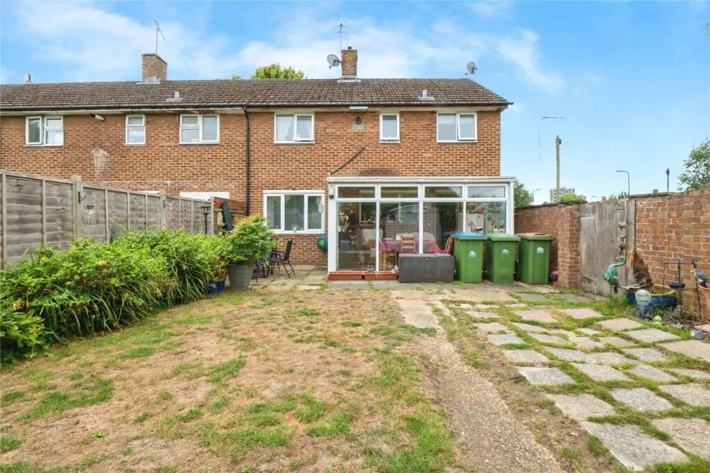 3 bed End of Terrace