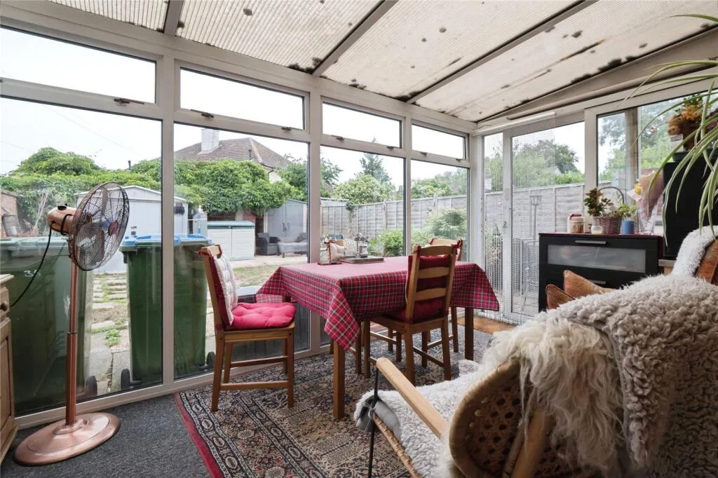 3 bed End of Terrace