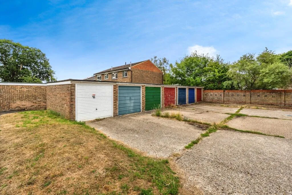 3 bed Terraced