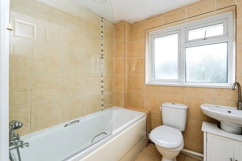 3 bed Terraced