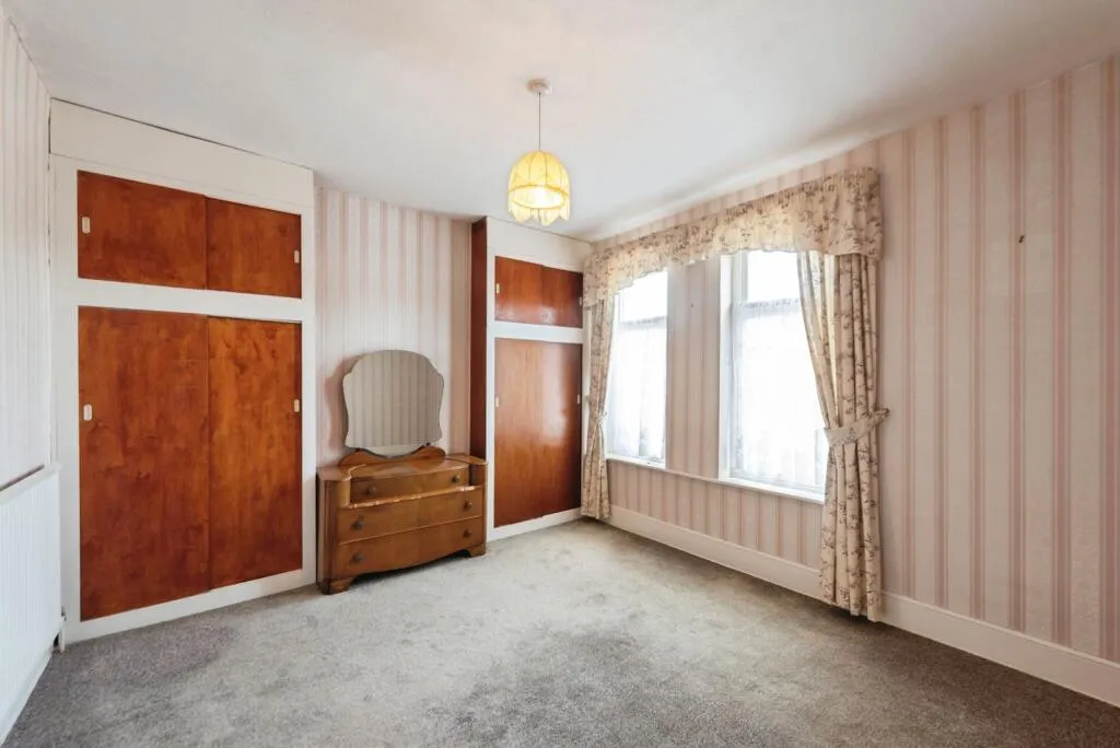 3 bed Terraced