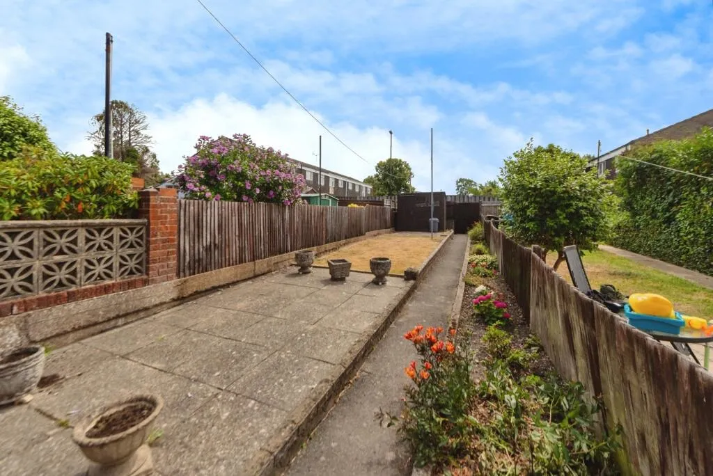3 bed Terraced