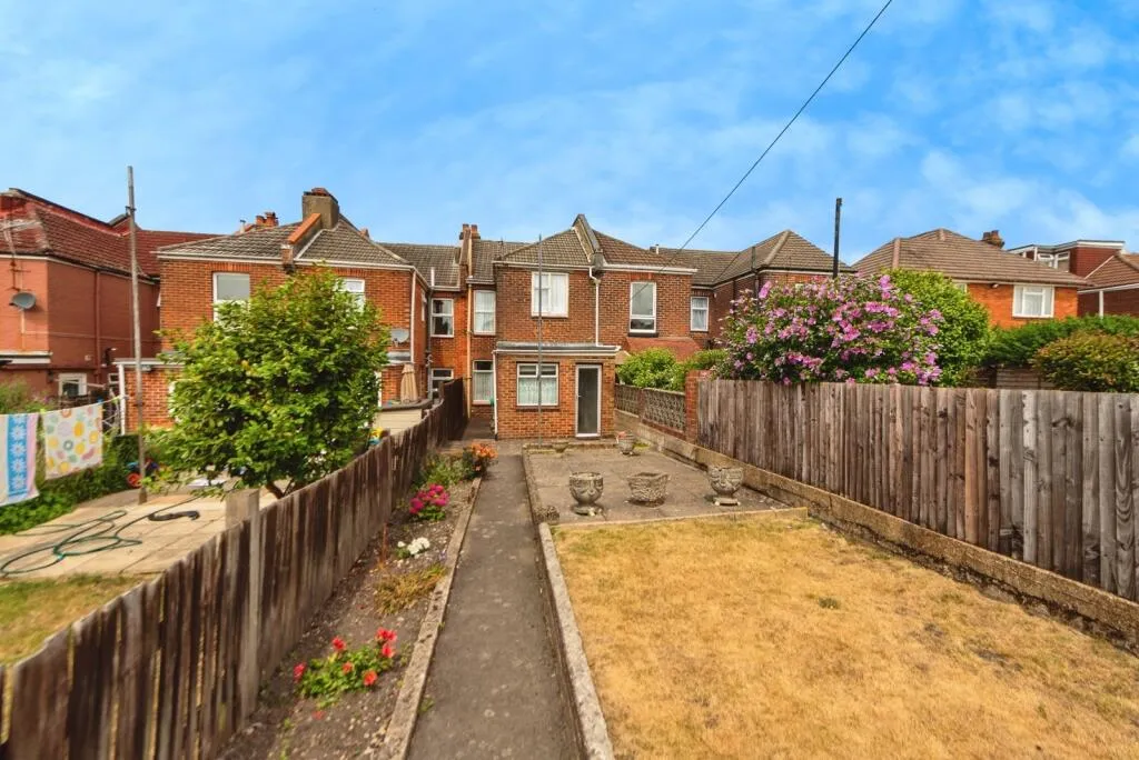 3 bed Terraced