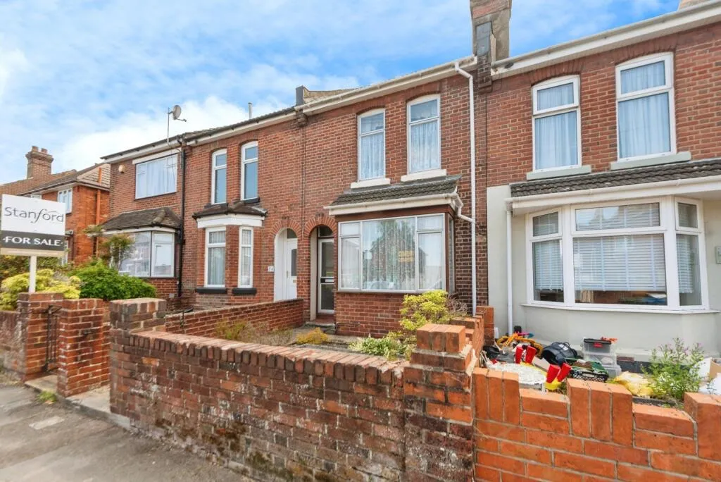 3 bed Terraced
