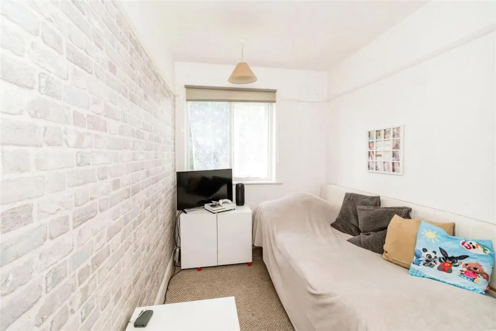 2 bed Semi-Detached