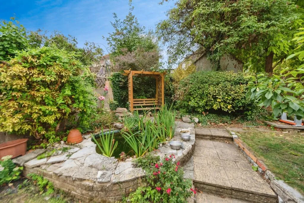 3 bed Semi-Detached
