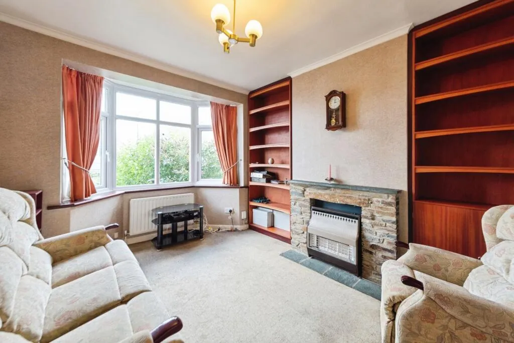 3 bed Semi-Detached