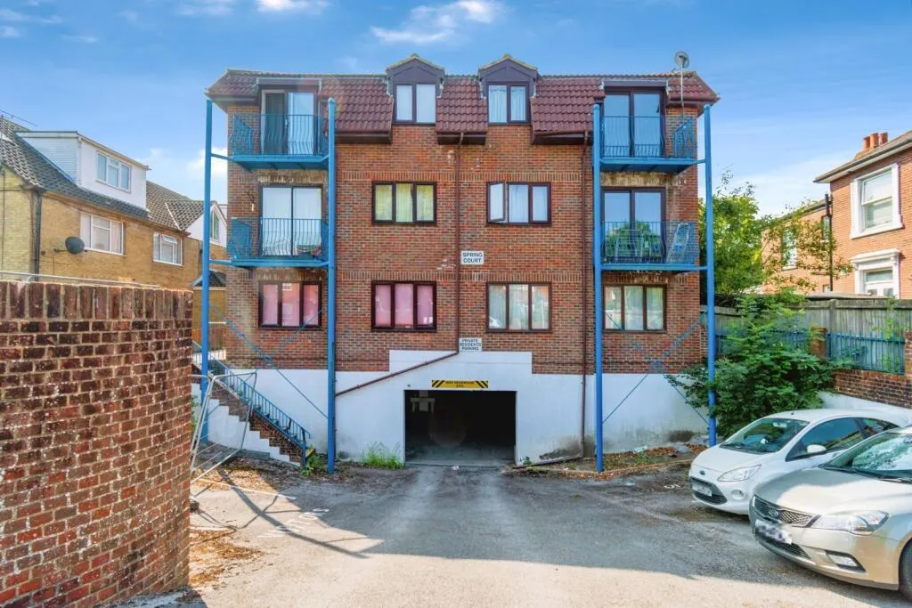 1 bed Apartment