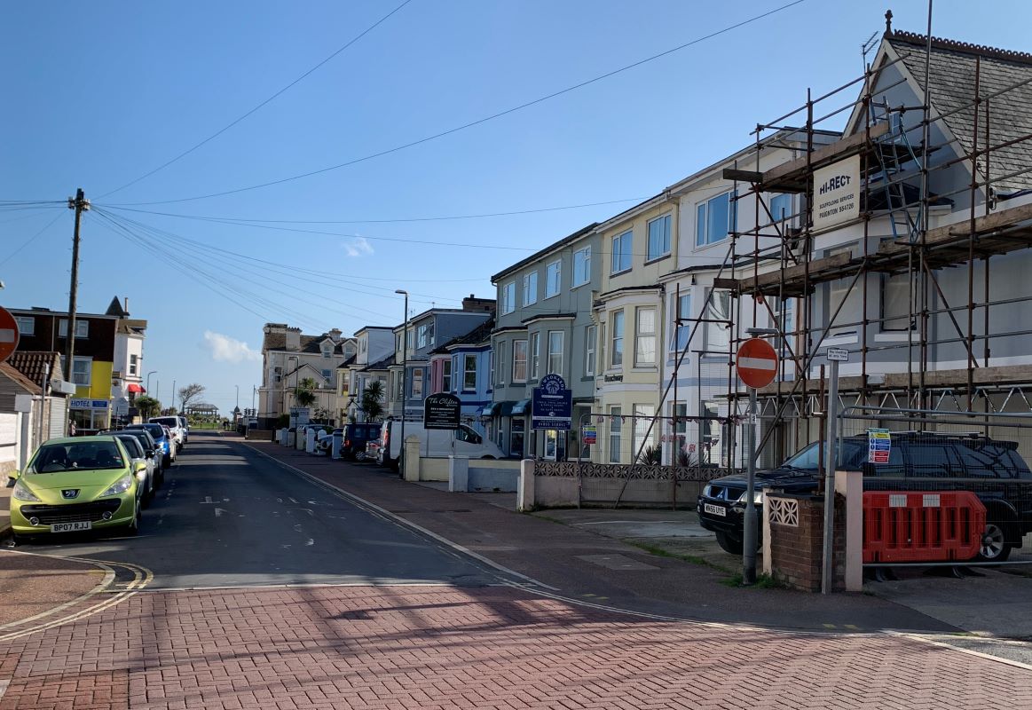 2 Garfield Road, Paignton, Devon, TQ4 6AU