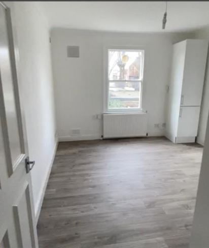 9D Granville Road, Ilford, Essex, IG1 4JY