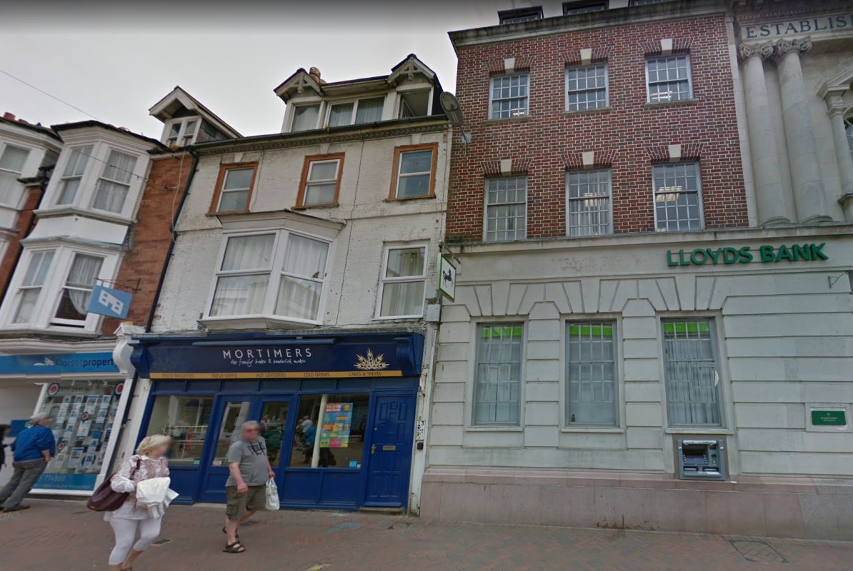 Flat 4, 13 St. Thomas Street, Weymouth, Dorset, DT4 8EW