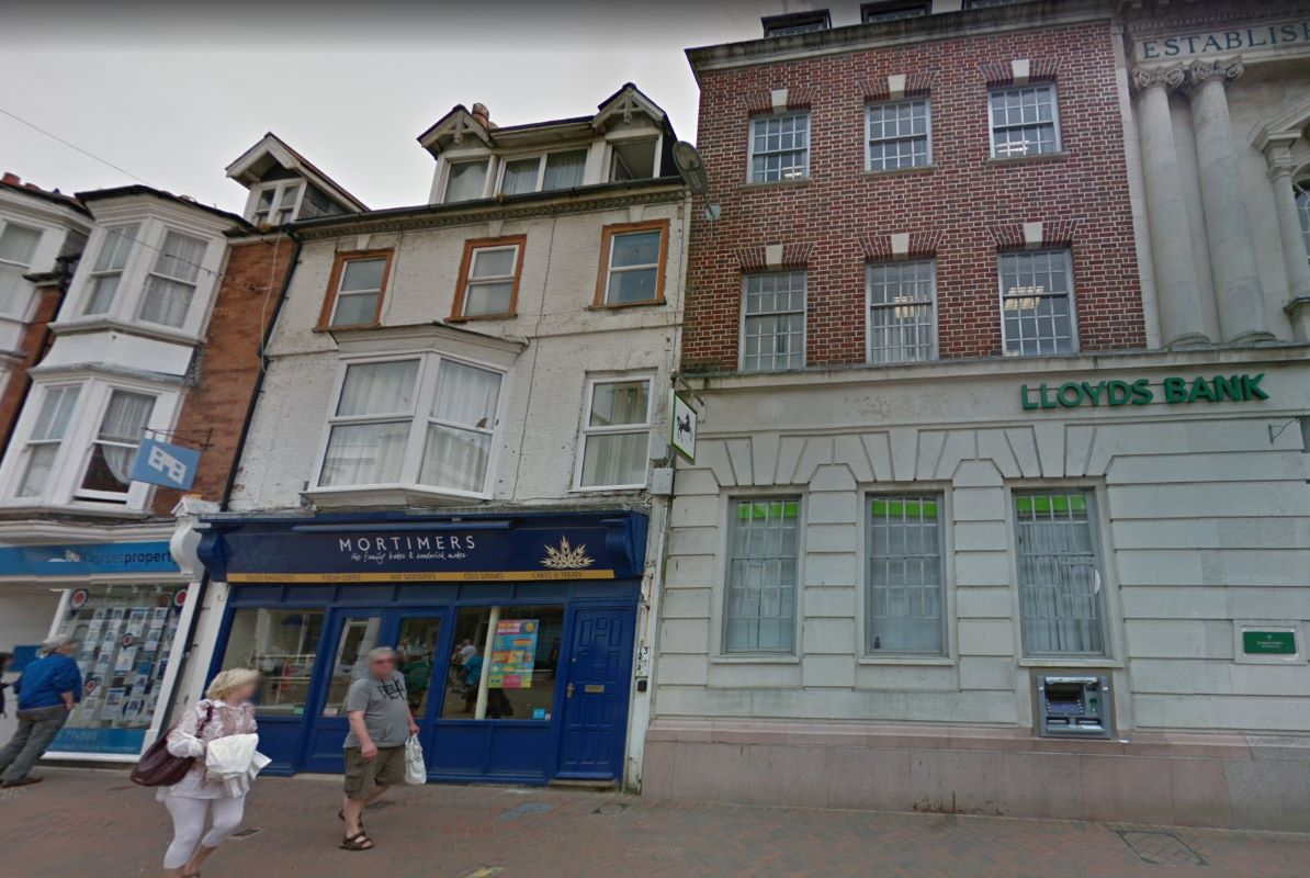 Flat 4, 13 St. Thomas Street, Weymouth, Dorset, DT4 8EW