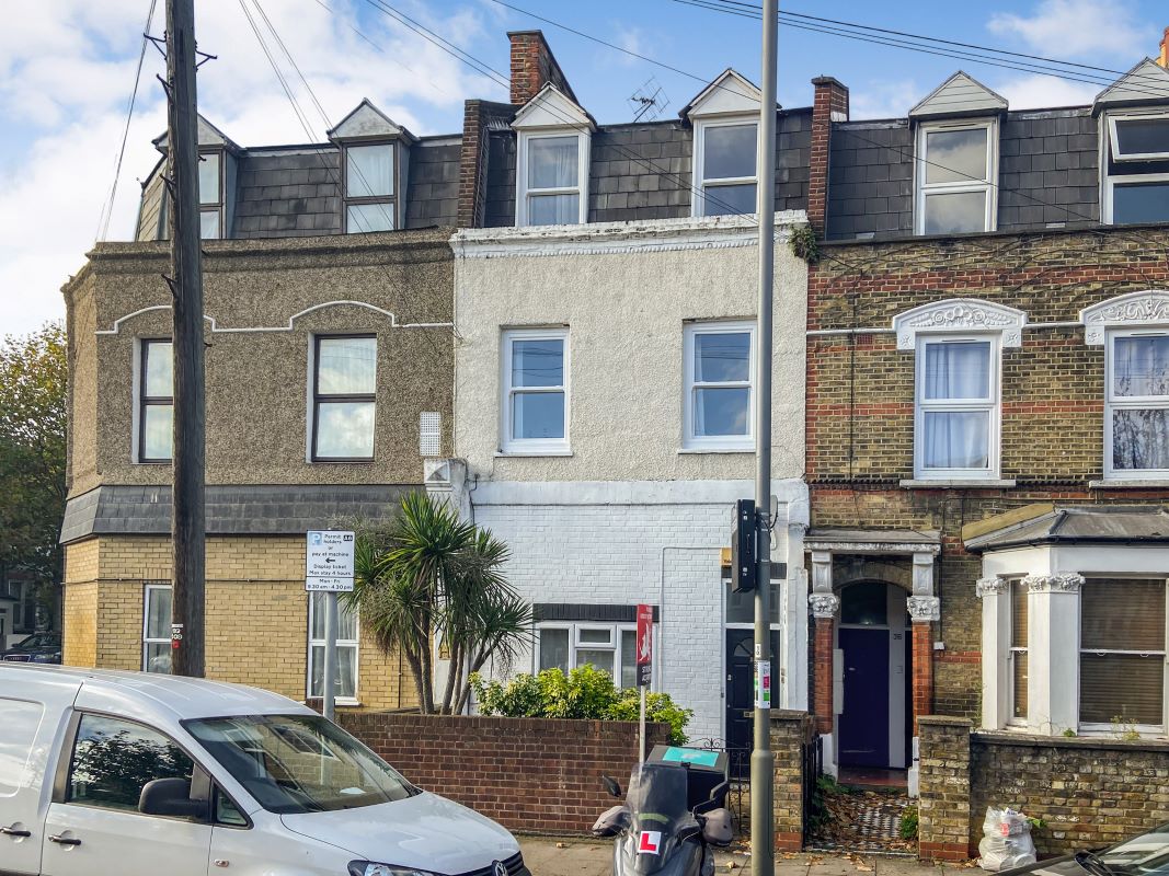 Flat 1, 38 Merton Road, Wandsworth, London, SW18 1QX