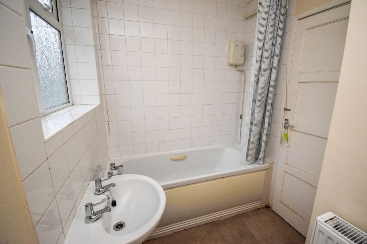 44 Castlebridge Road, Wolverhampton, West Midlands, WV11 3NR