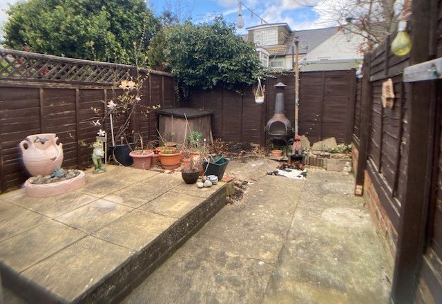 30 Waldeck Street, Reading, Berkshire, RG1 2RE
