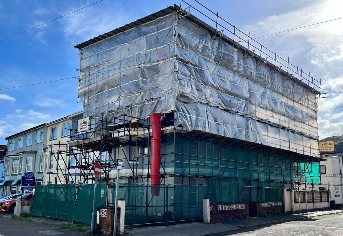 2 Garfield Road, Paignton, Torbay, TQ4 6AU