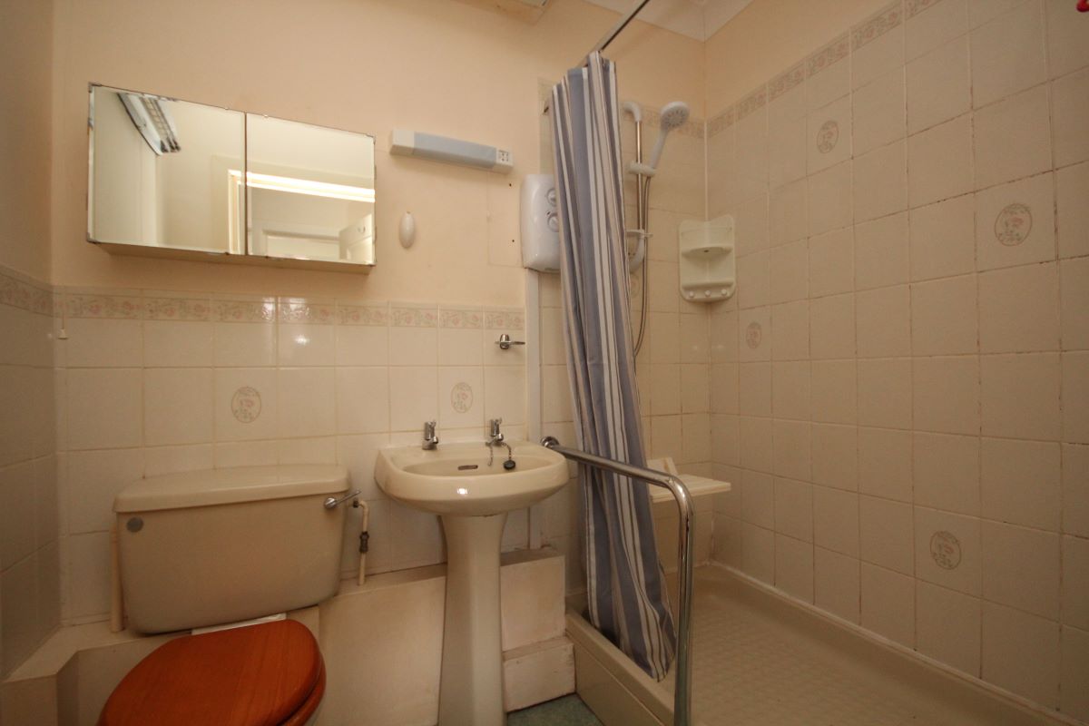 Flat 30 White Lion Courtyard, Deweys Lane, Ringwood, Hampshire, BH24 1AJ