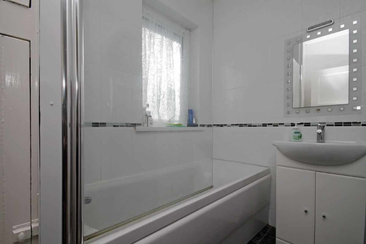 24 Butland Avenue, Paignton, Devon, TQ3 2RH