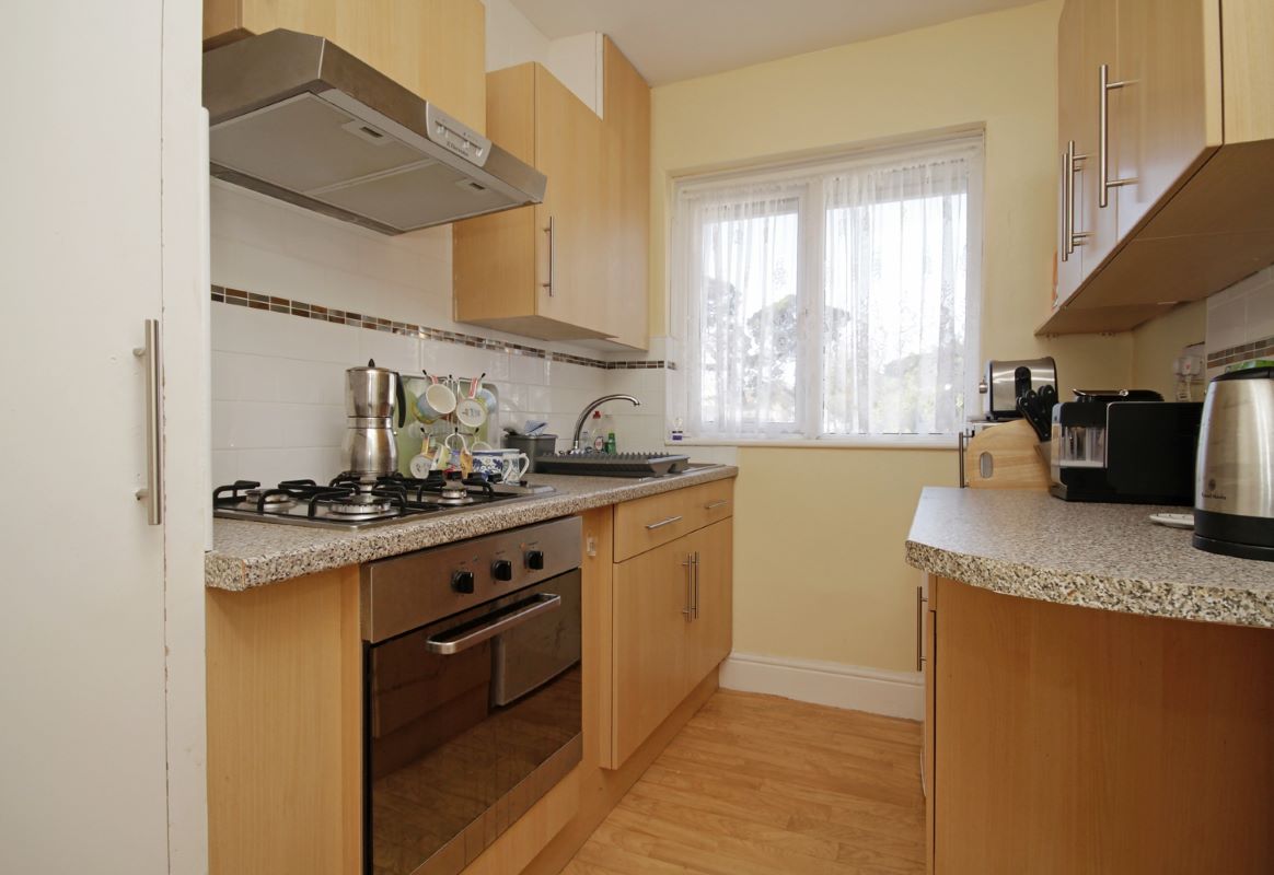 24 Butland Avenue, Paignton, Devon, TQ3 2RH