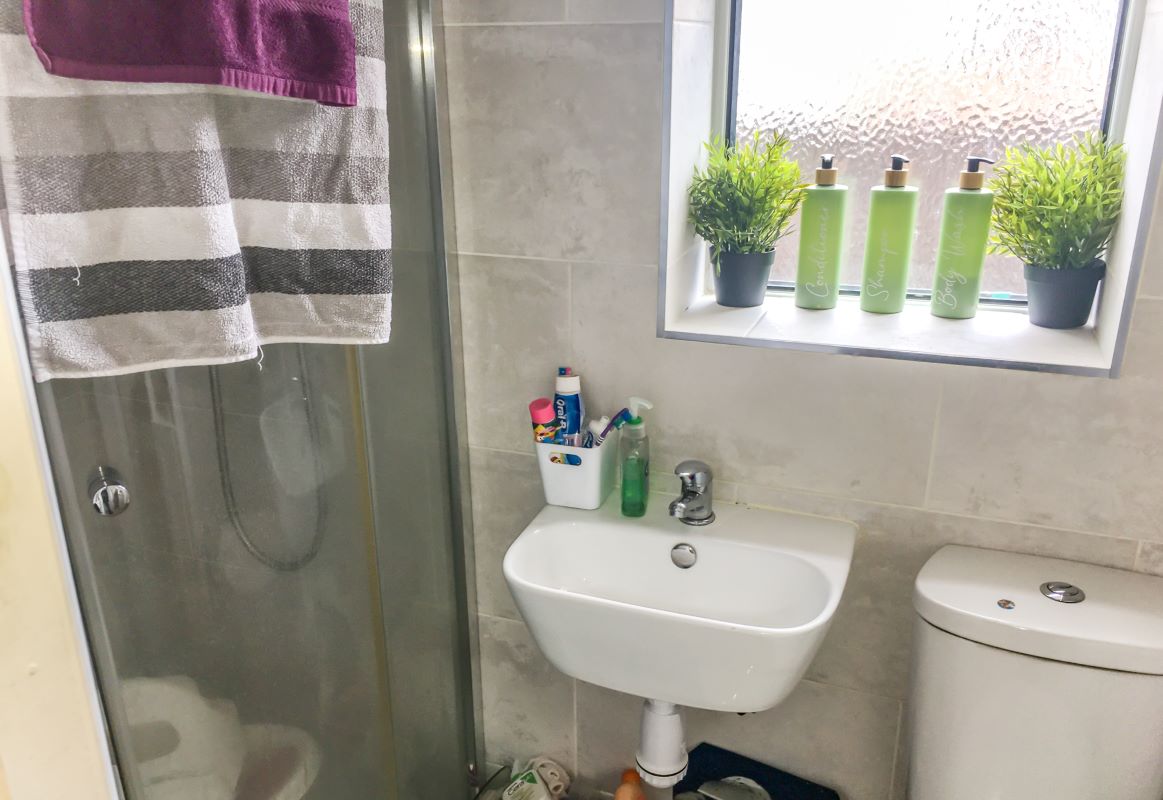 51a Buxton Road, Luton, Bedfordshire, LU1 1RE