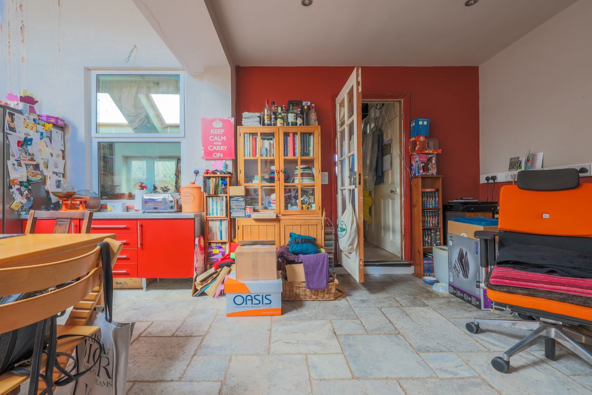 4 Carnarvon Road, Reading, Berkshire, RG1 5SD