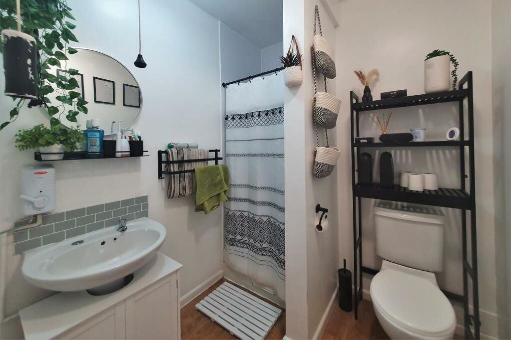 Flat 1, 122 Mount Wise, Newquay, Cornwall, TR7 1QP