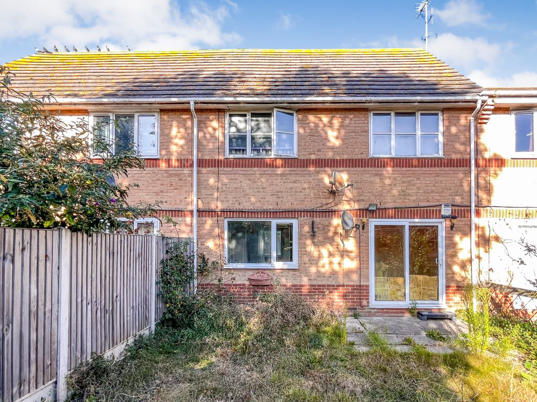 Flat 4, 6 Fulsam Place, Margate, Kent, CT9 5QG