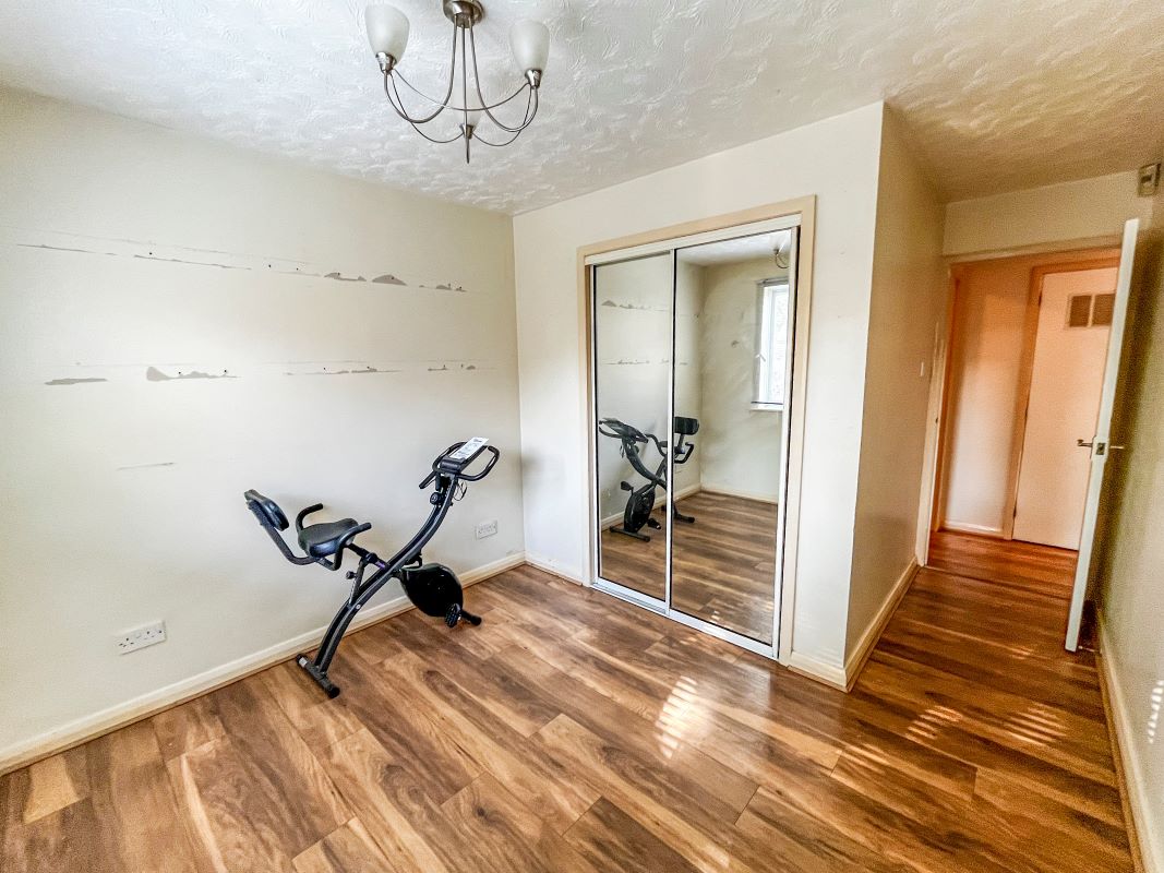 Flat 4, 6 Fulsam Place, Margate, Kent, CT9 5QG