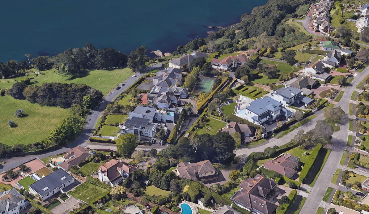 White Lodge, Ilsham Marine Drive, Torquay, Devon, TQ1 2HT
