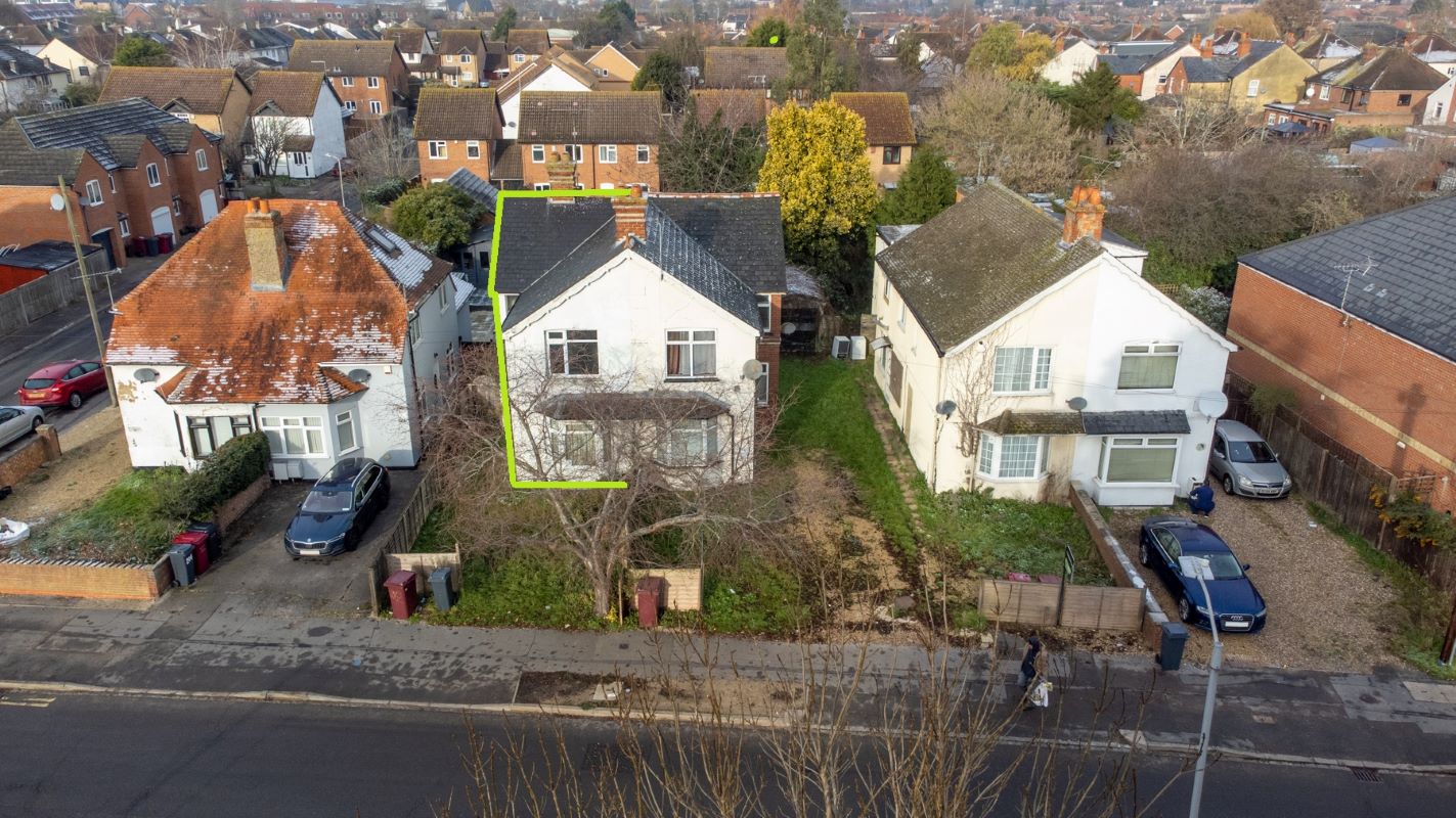 242 Whitley Wood Road, Reading, Berkshire, RG2 8TJ