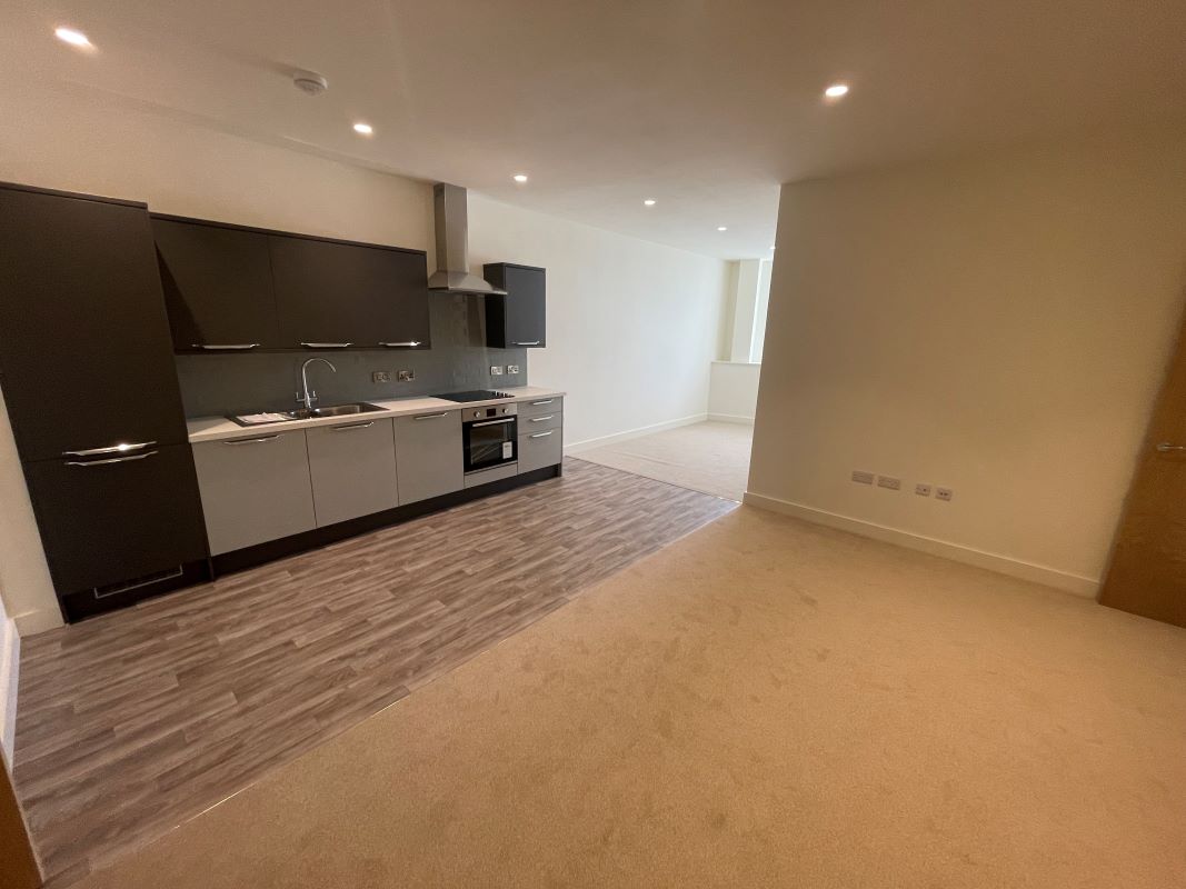 Flat 13 Regent House, Queen Street, Barnstaple, Devon, EX32 8FH