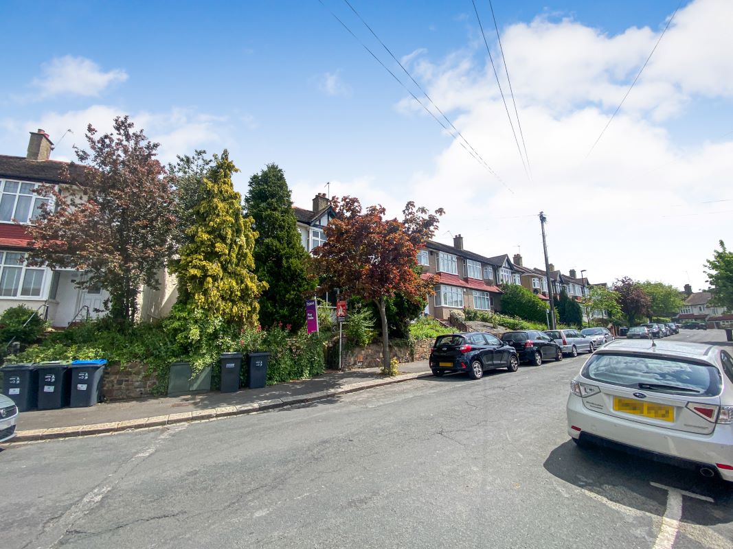15 Norbury Cross, Norbury, London, SW16 4JG