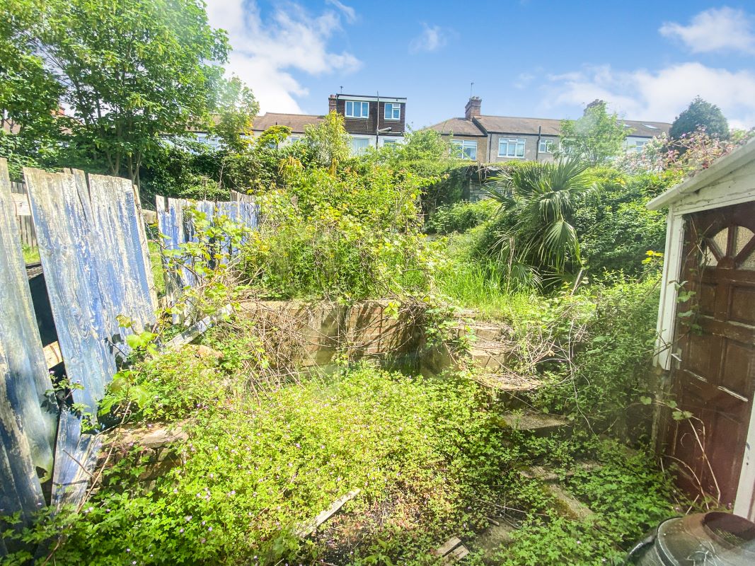 15 Norbury Cross, Norbury, London, SW16 4JG