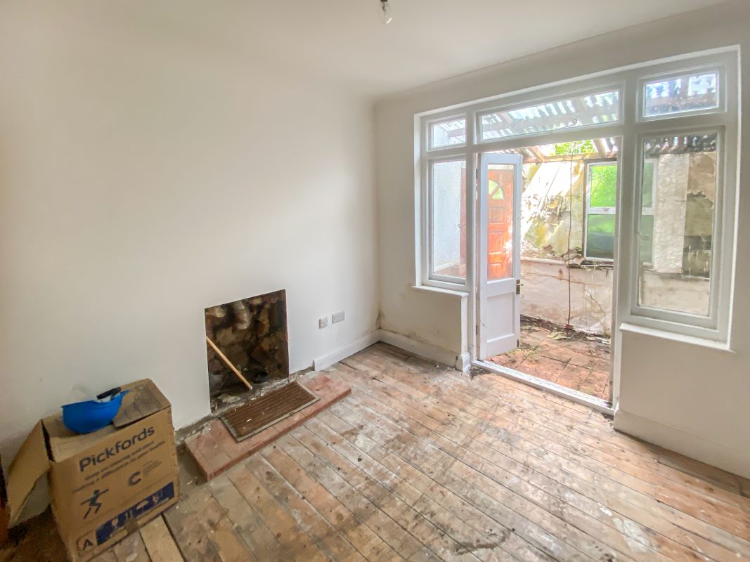 15 Norbury Cross, Norbury, London, SW16 4JG
